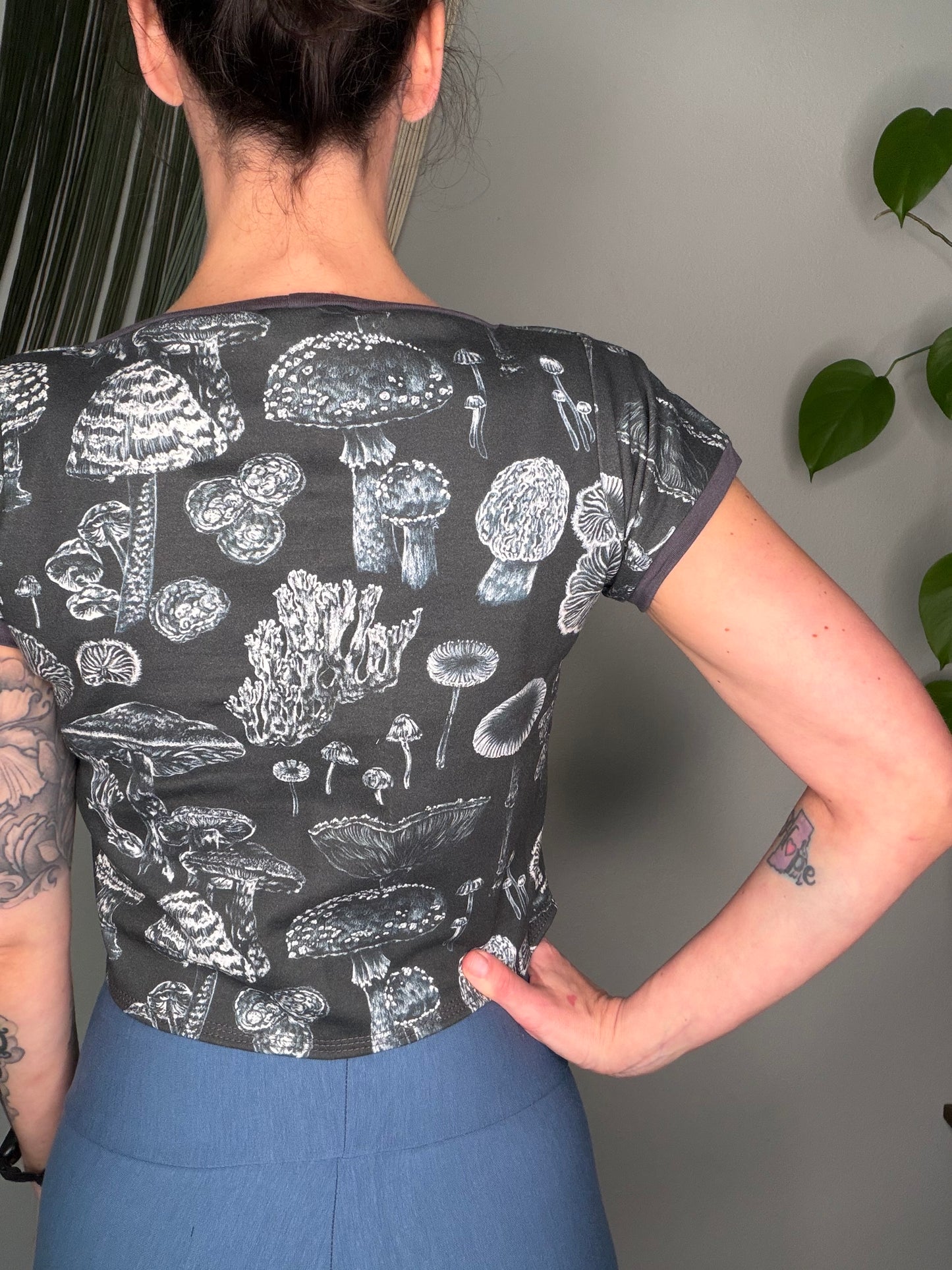 Mushroom print Crop Top - Small