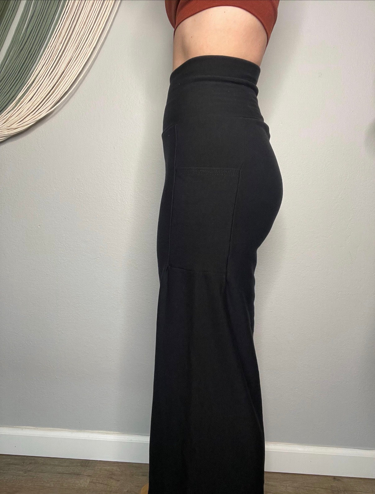 Ecofriendly Highwaisted Wide-Leg Bamboo Fleece Pants with Pockets