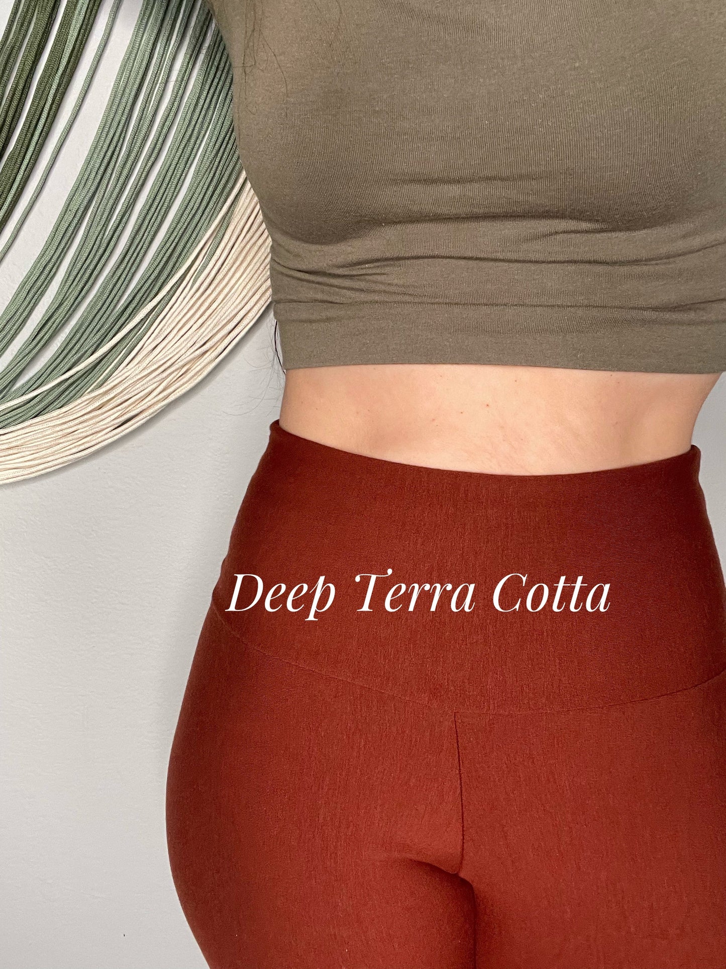 Handmade Ecofriendly High-Waisted Stretchy Fleece Bamboo Leggings with Pockets
