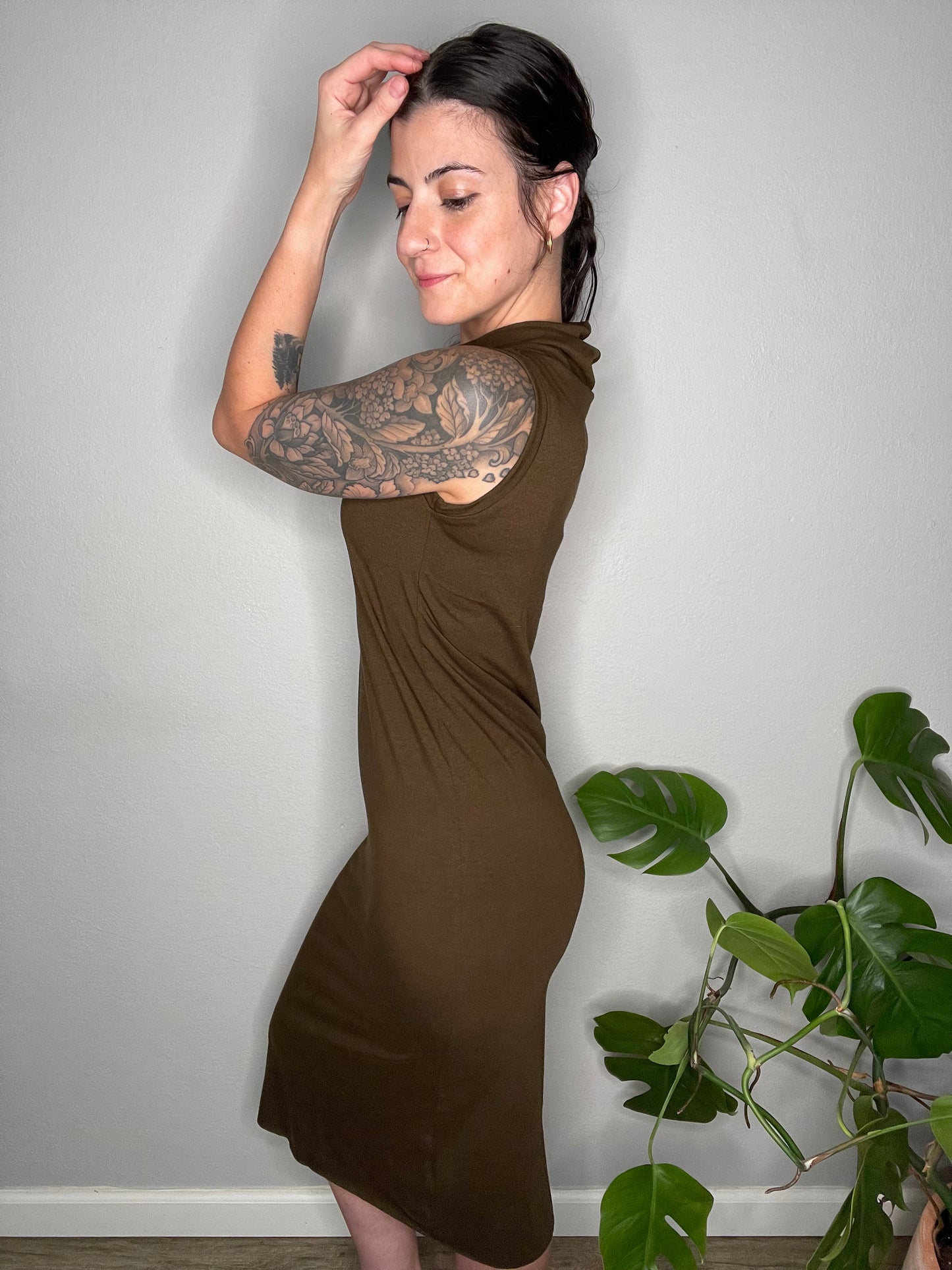 Ecofriendly Midcalf Cowlneck Sleeveless Dress